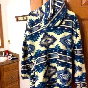 Women’s buckaroo sweater large